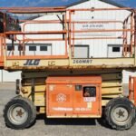 Rough Terrain Scissor Lift (2)