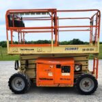 Rough Terrain Scissor Lift (4)
