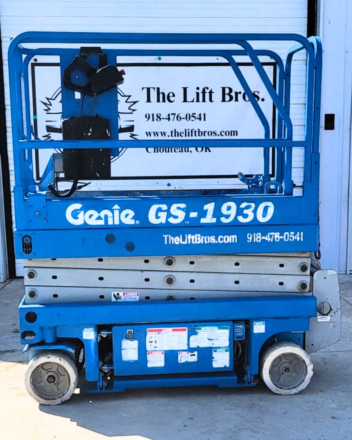 Genie Scissor Lift