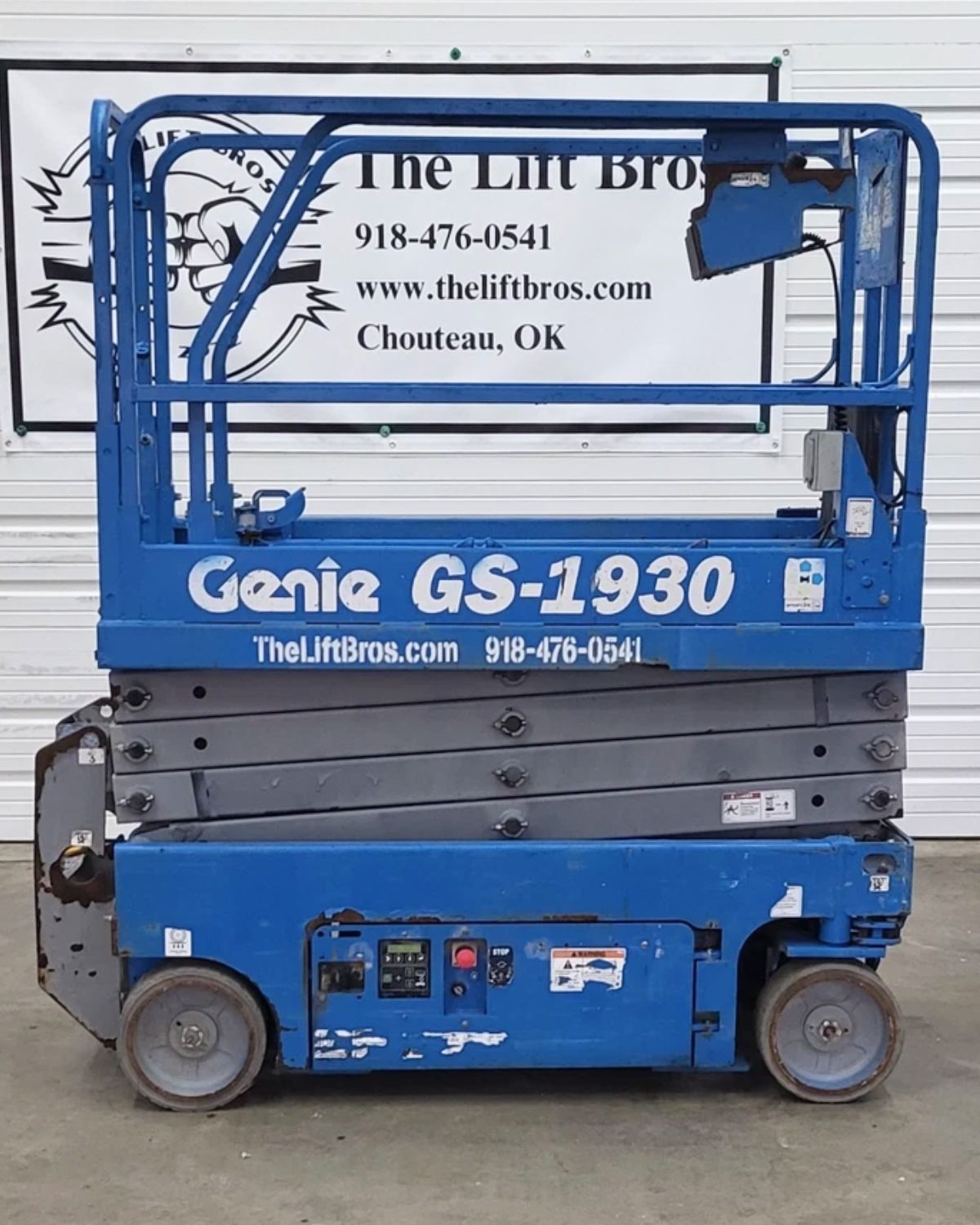 Genie Scissor Lift