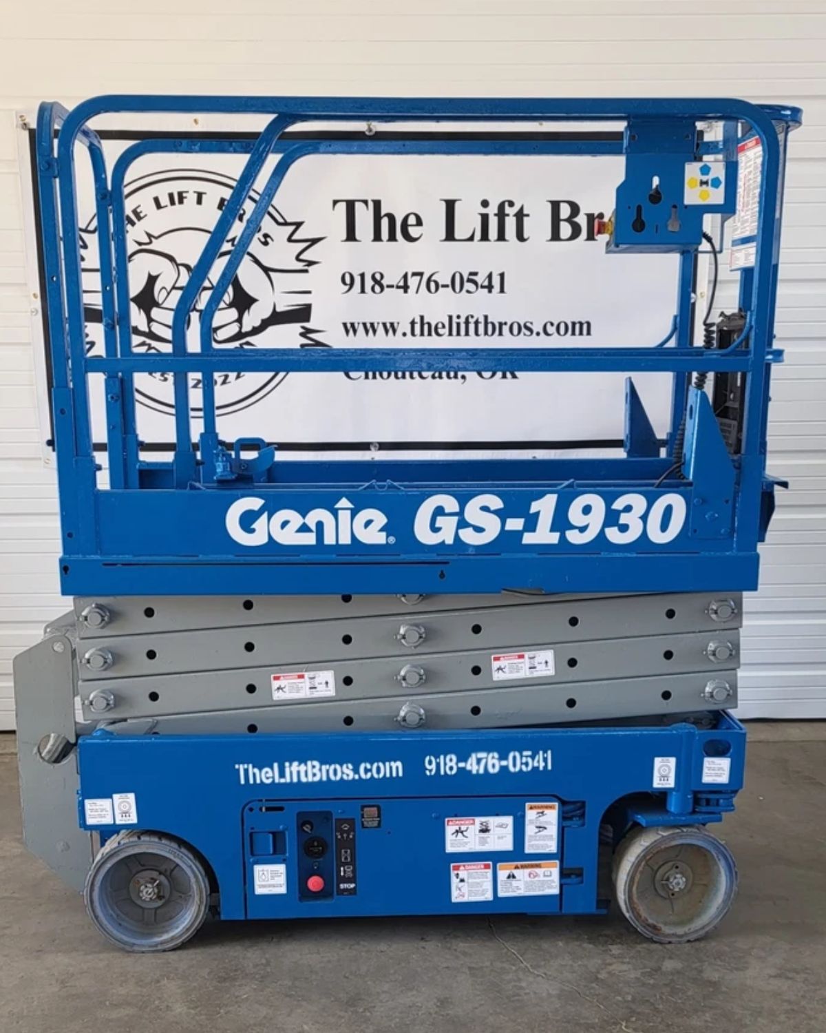 19' Genie Scissor Lift
