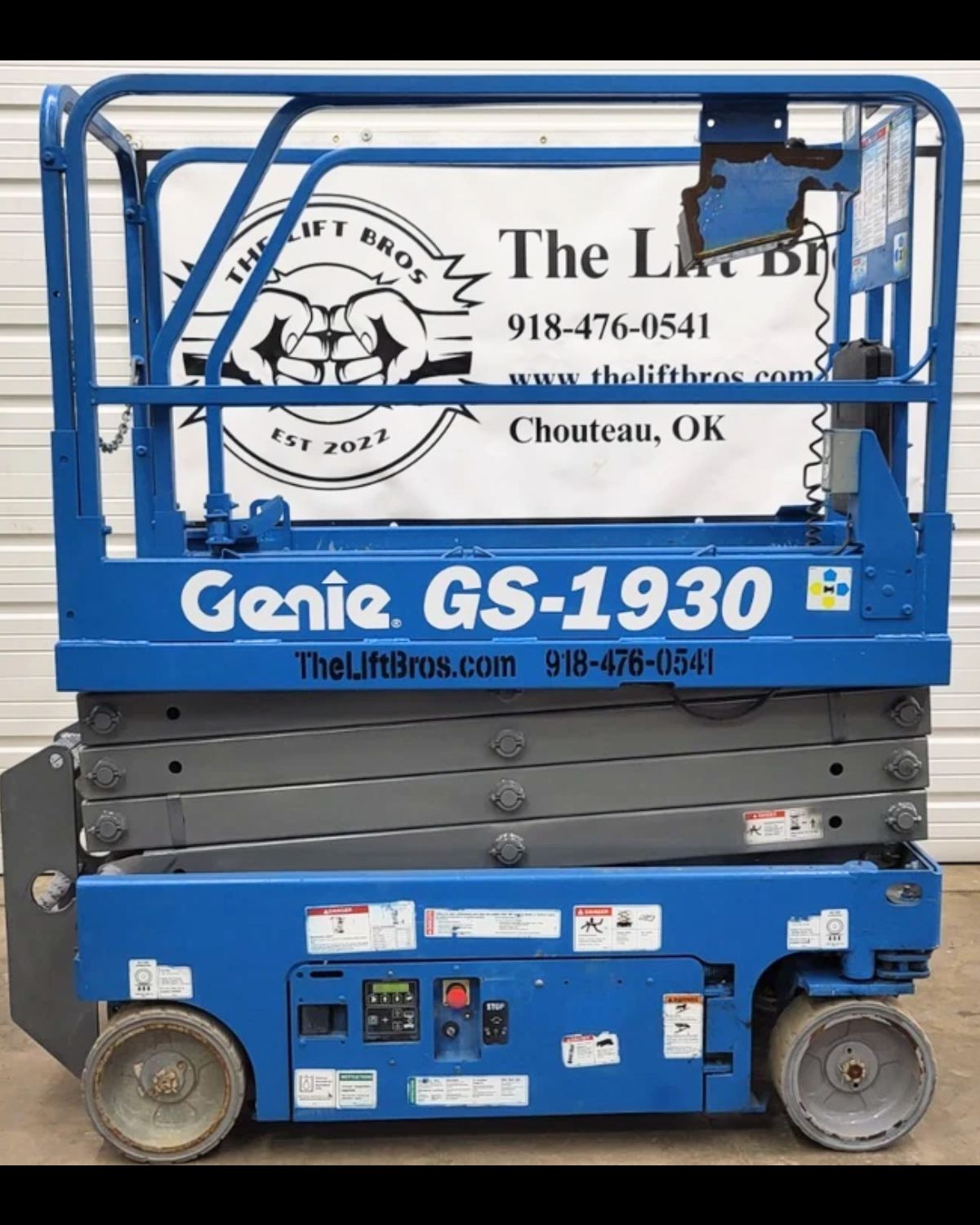 Genie 19 Scissor Lift