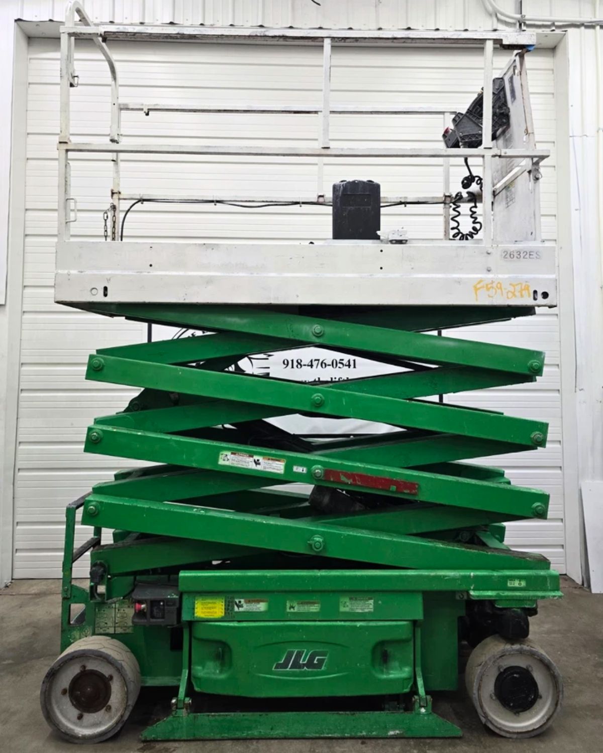 Genie 26 Scissor Lift