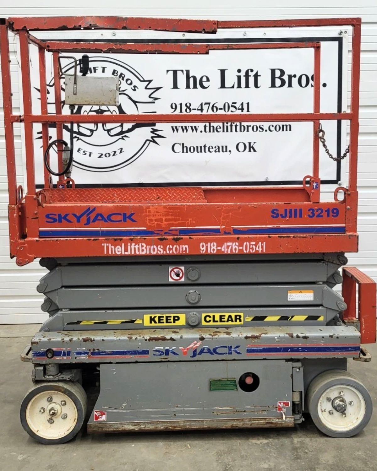 Skyjack 19 Scissor Lift