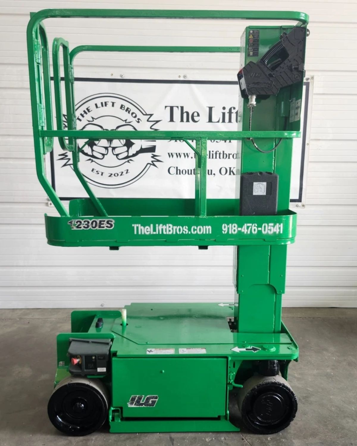 2017 JLG 1230ES 12'
