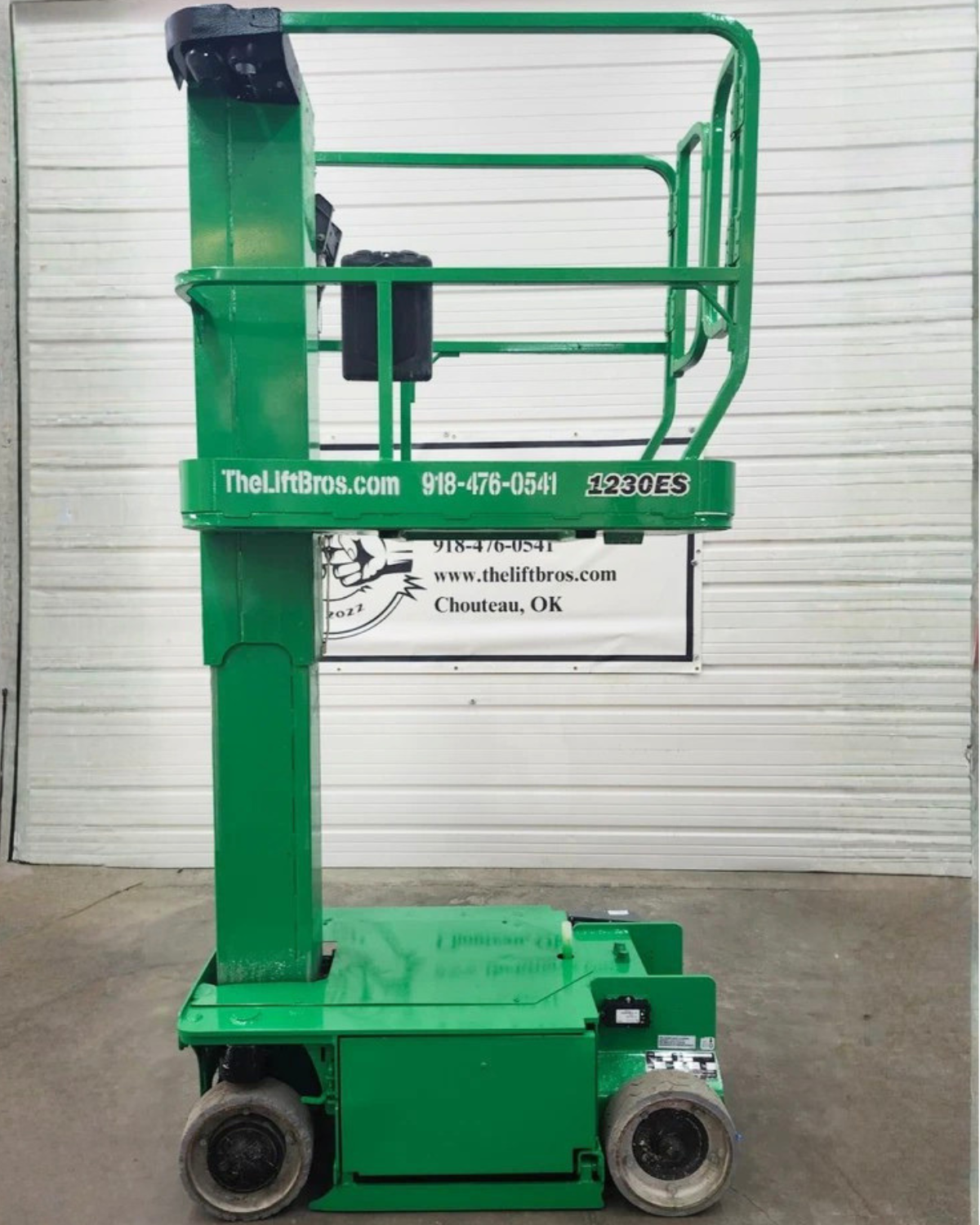 2017 JLG 1230ES 12'