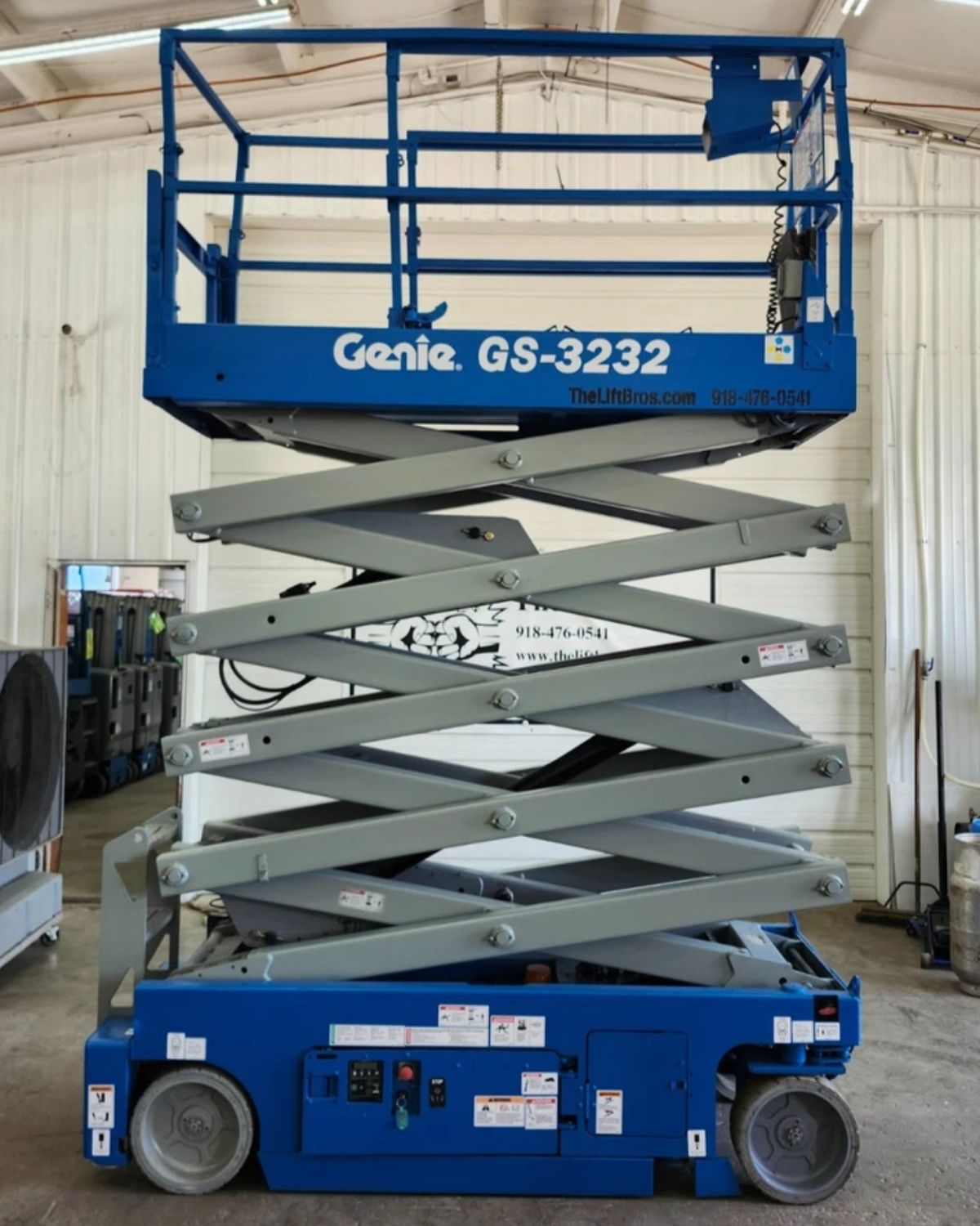 Genie 3232 Scissor Lift