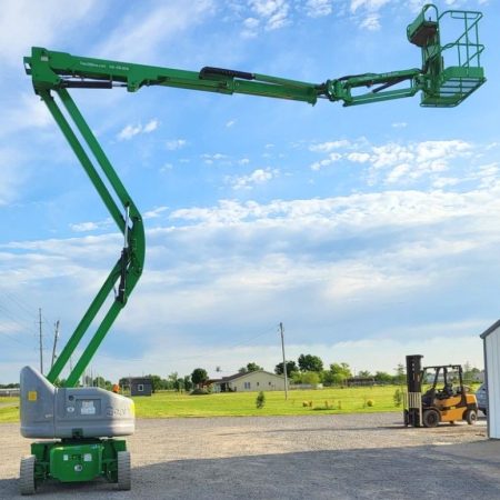 articulating boom lift
